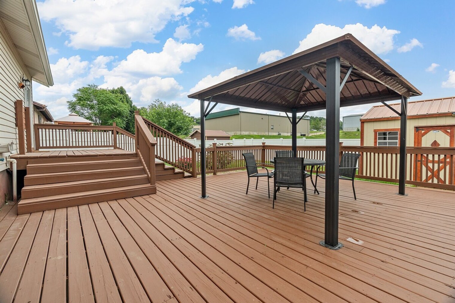 Building Photo - 803 Matthews Dr