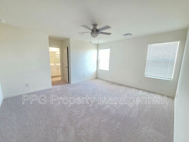 Building Photo - 20124 W Palo Verde Dr