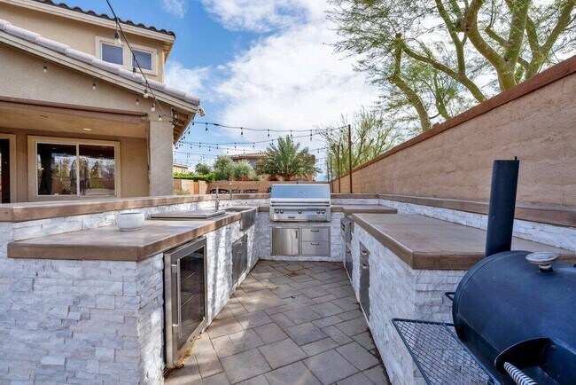 Building Photo - 83394 Matador Ct