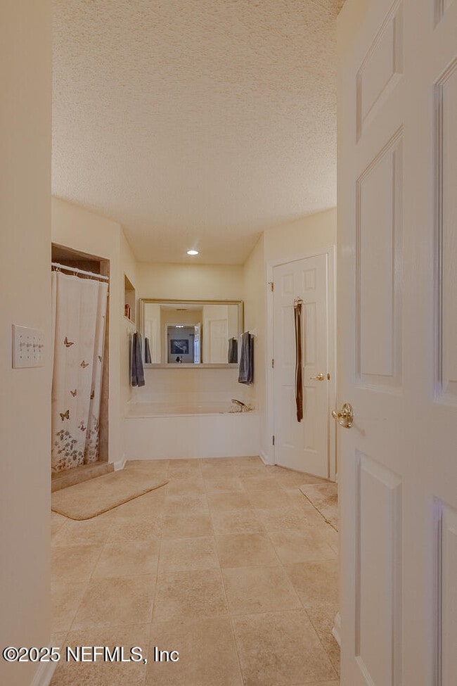 Building Photo - 4393 Pebble Brook Dr