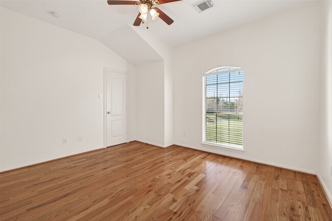 Building Photo - 17719 Brair Arbor