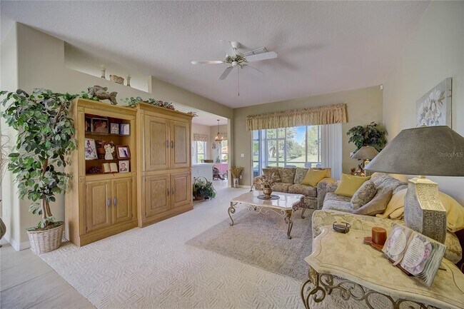 Building Photo - 2234 Fenton Ave