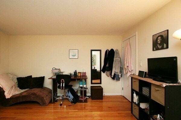 Building Photo - 36 Bellvista Rd