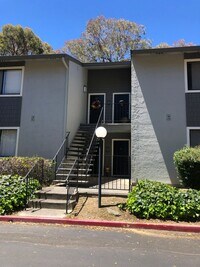 Building Photo - Ground Floor 1 bedroom 1 bath Condo in Benicia Highlands