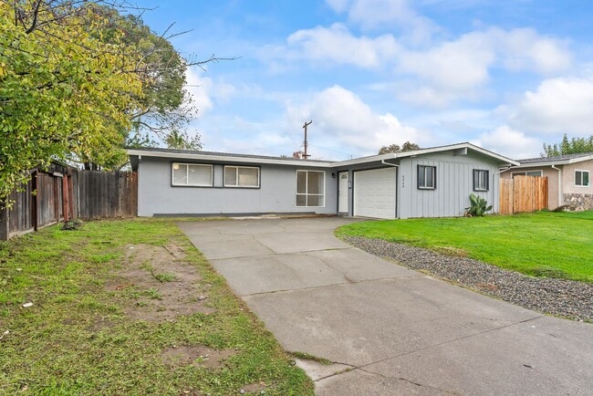 Building Photo - 6404 Stoneman Dr