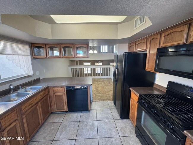 Building Photo - 5316 Ignacio Almanzar Ln