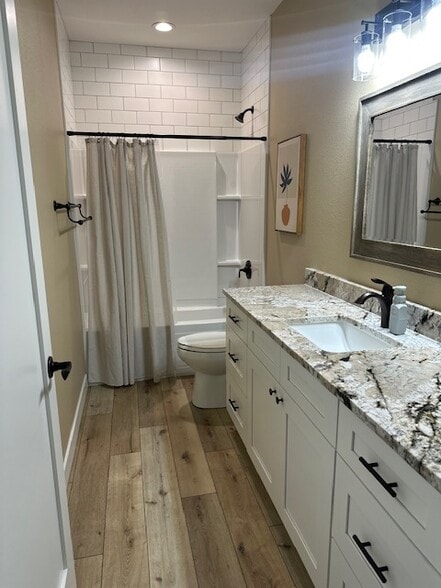 Building Photo - 1844 Woodland Way