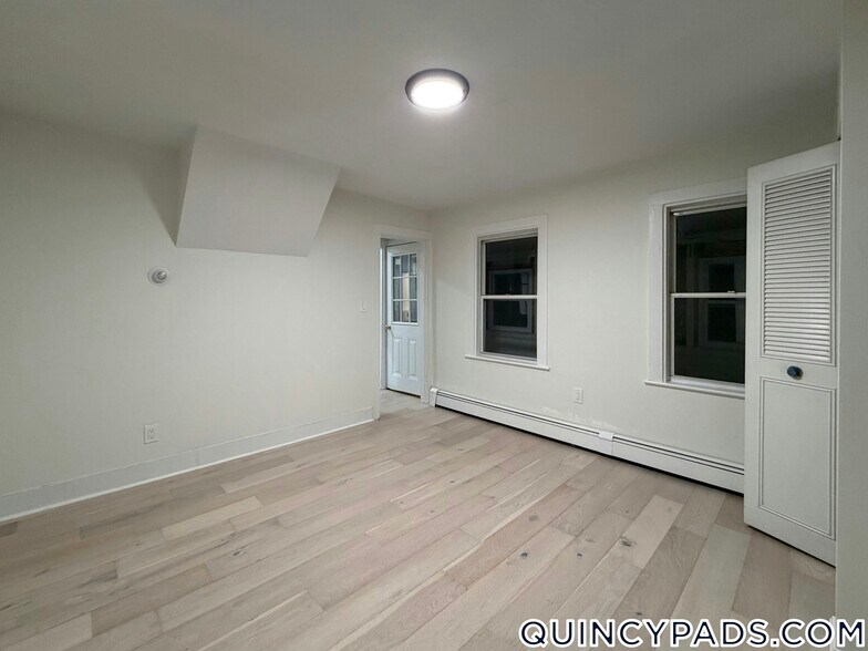 Building Photo - 71 Water St