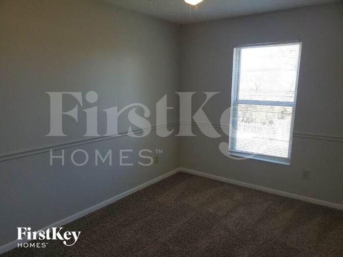 Building Photo - 4916 Rialto Ridge Dr