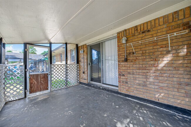 Building Photo - 108 Belvedere Dr