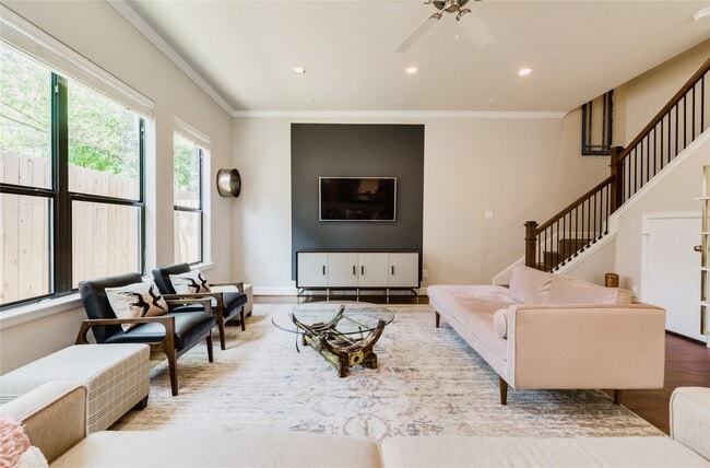 Building Photo - 4014 Woodhead St