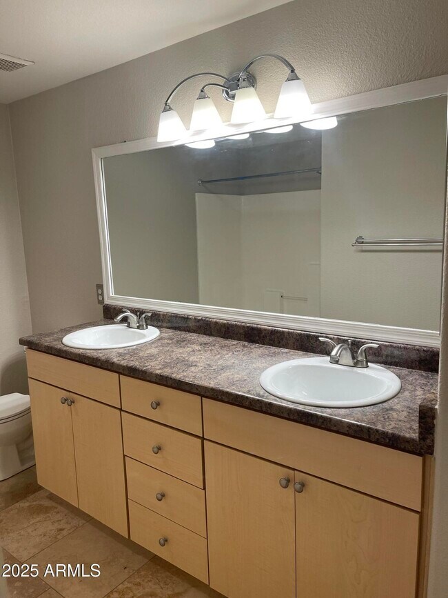 Building Photo - 18416 N Cave Creek Rd