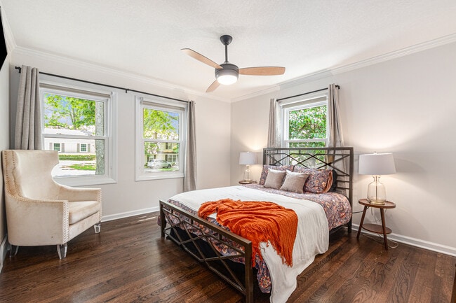 Building Photo - 4302 W 77th Terrace