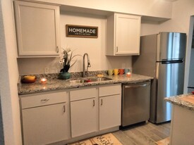 Luxury Upgraded Kitchen - Lions Court Apartments