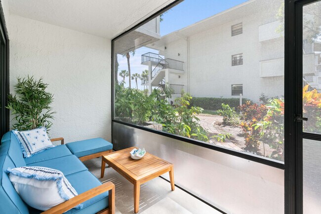 Building Photo - 600 Neapolitan Way
