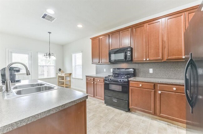 Building Photo - 2503 Blue Reef Dr
