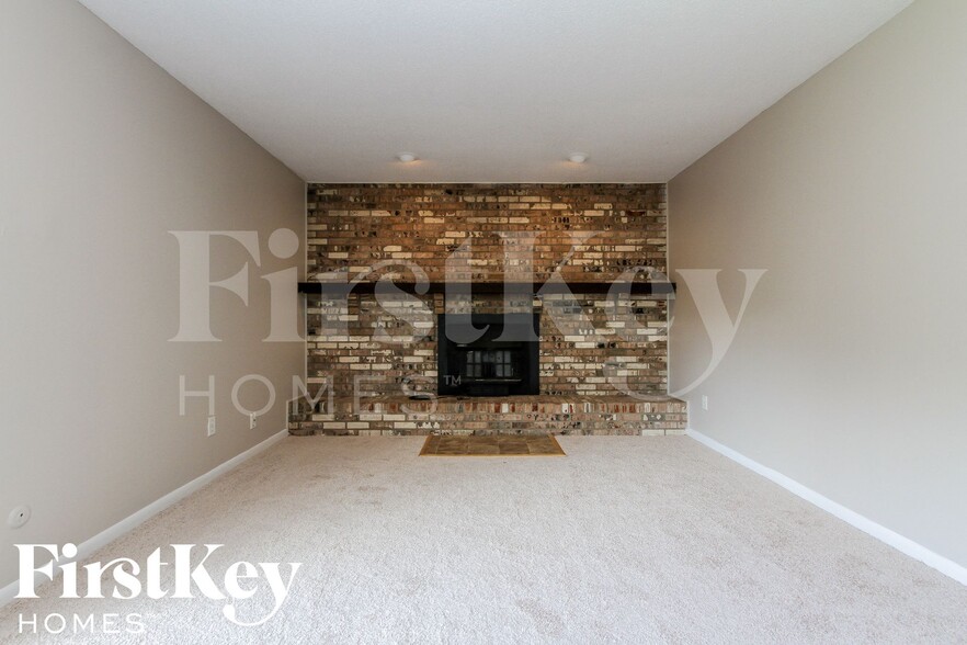 Building Photo - 3602 Ivory Way
