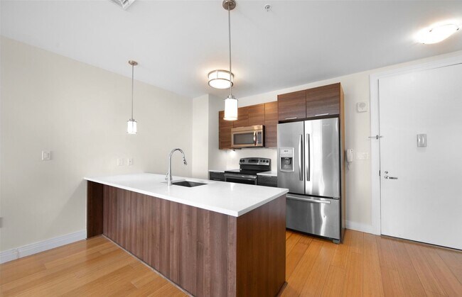 Building Photo - 701 Ridge Hill Boulevard