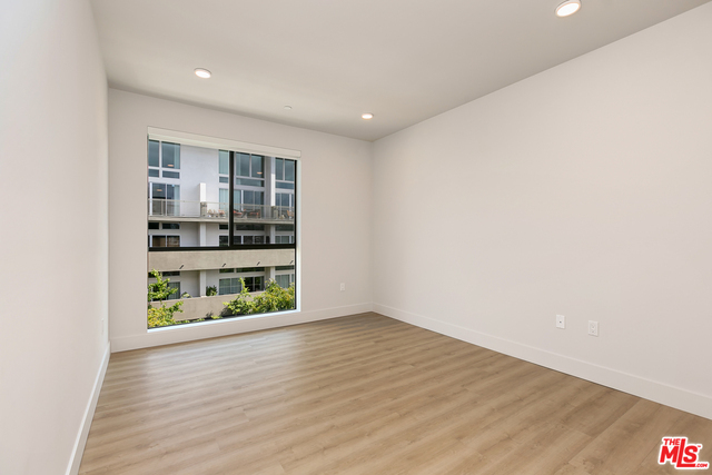 Building Photo - 3675 Dunn Dr
