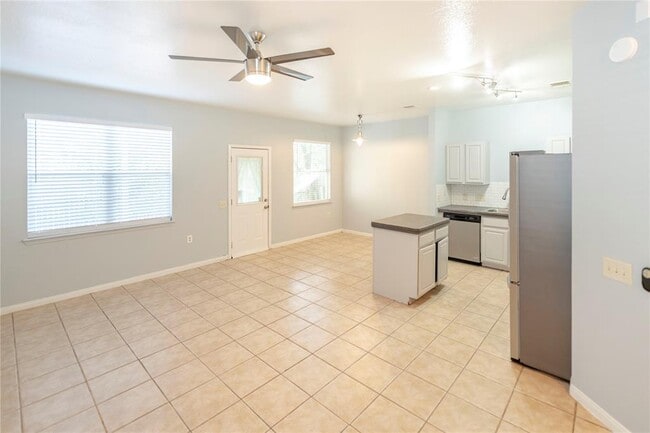 Building Photo - 3109 Jack Cook Dr