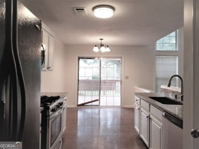 Building Photo - 500 Alstonefield Dr