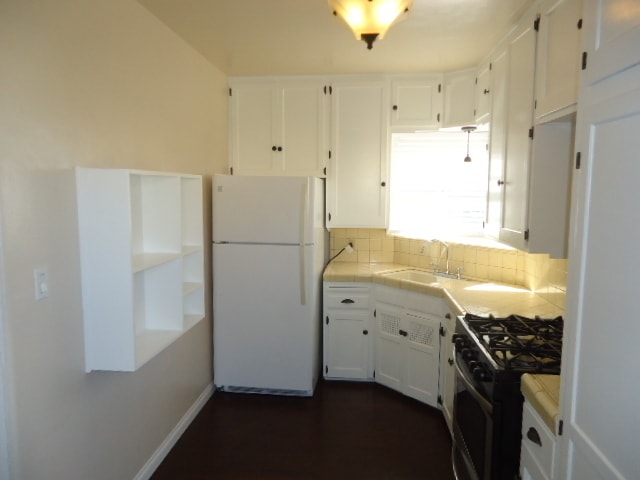 Building Photo - 3 Bed - 2 Bath Craftsman Home in the desir...