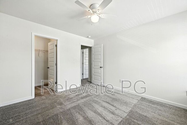 Building Photo - 9893 Honeybee Dr