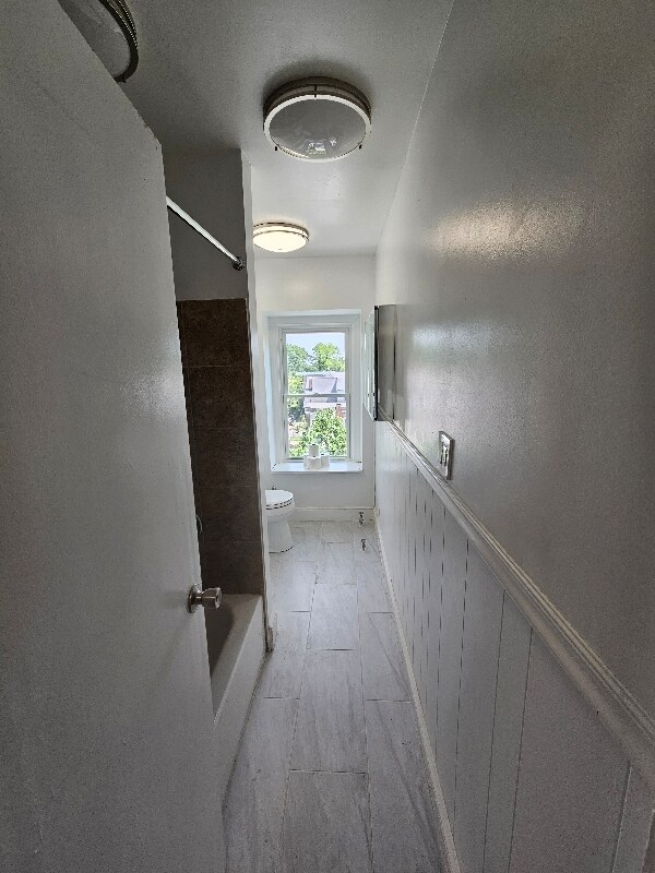 Building Photo - 142 Sumac St