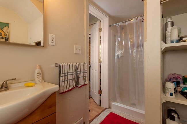 Building Photo - 620 Bellefonte St