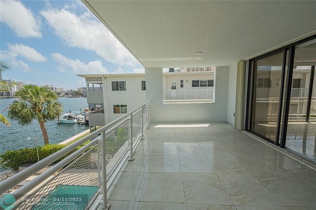 Building Photo - 468 Golden Isles Dr