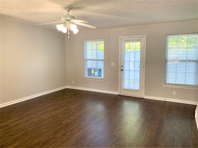 Building Photo - 2034 Victory Gallop Ln