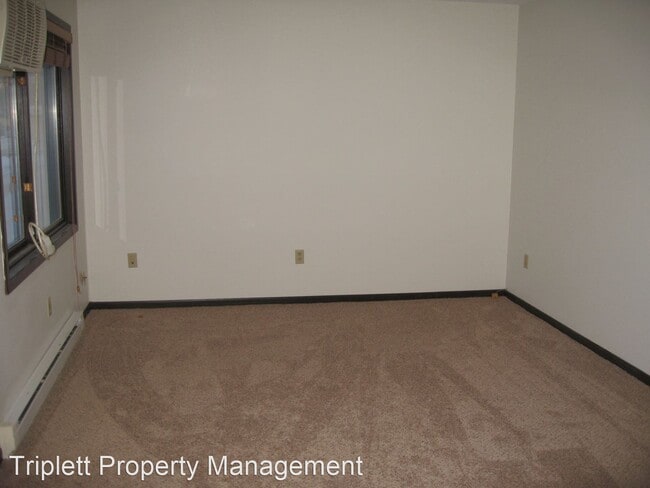 Building Photo - 133 Beedle Dr