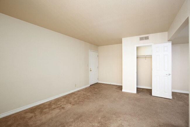Building Photo - First floor unit in guard gated SW communi...