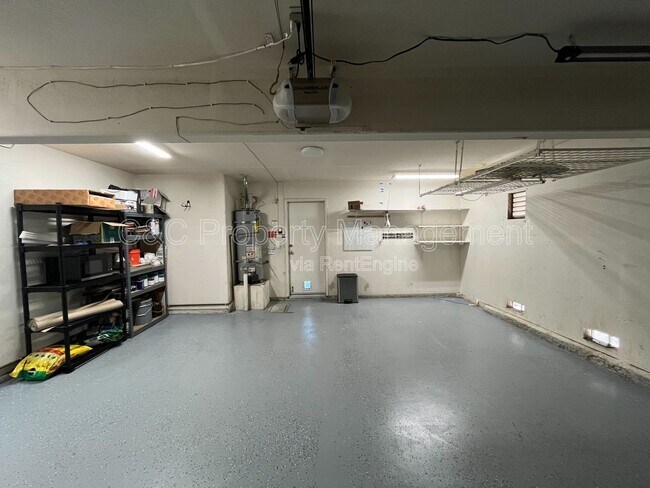 Building Photo - 23306 Daisy Dr