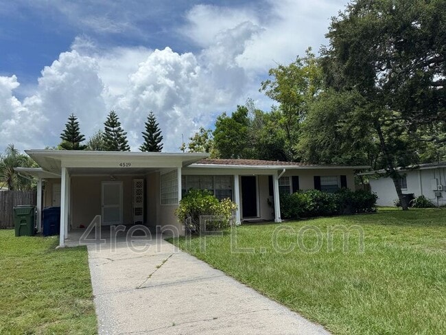 Building Photo - 4519 S Cameron Ave
