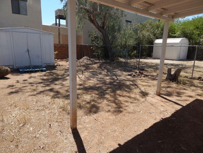 Building Photo - Available NOW! Private 1 bedroom with AC