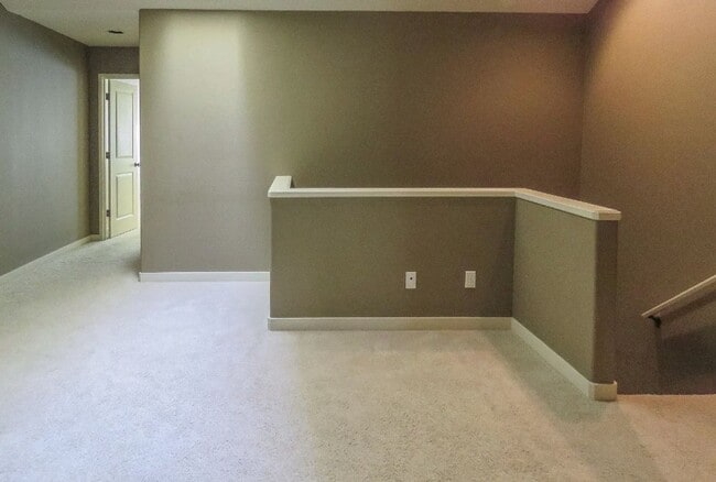 Building Photo - Beautiful 2br/2.5ba Townhome in Arbor Parc...