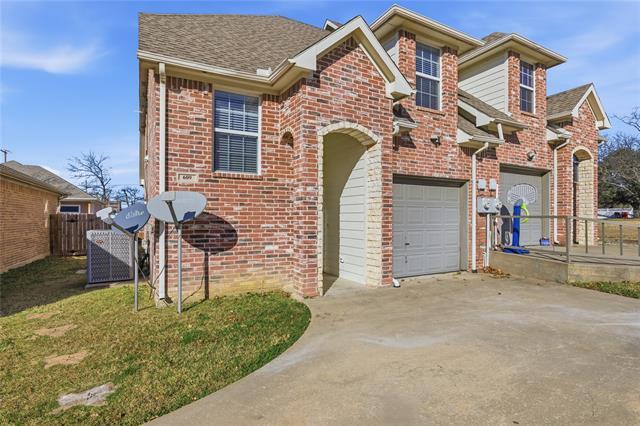 Building Photo - 609 E McGee St