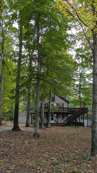 Building Photo - 2552 E Birch Ct