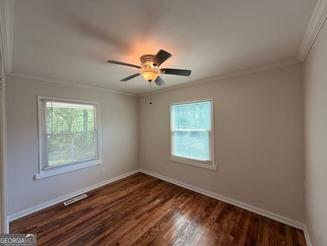 Building Photo - 1734 Cahoon St SW