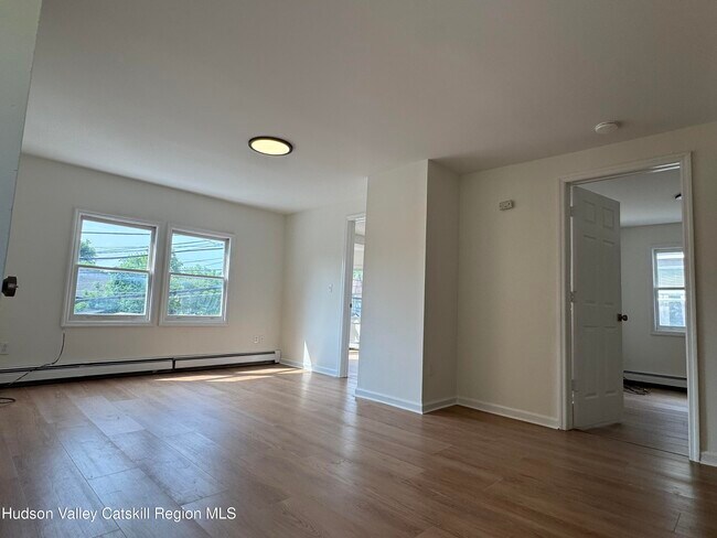 Building Photo - 199 Greenkill Ave