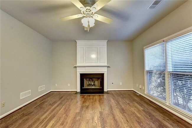 Building Photo - 7470 Brookwood Way