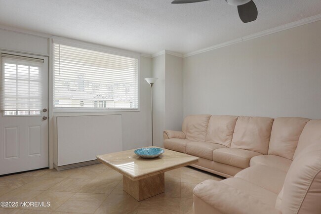 Building Photo - 675 Ocean Ave N