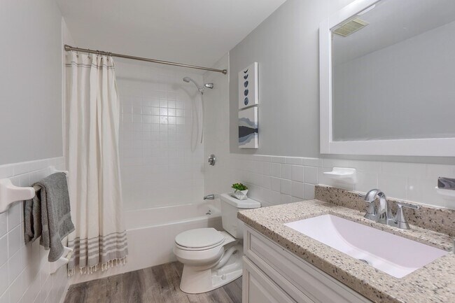 Building Photo - 159 Franklin St