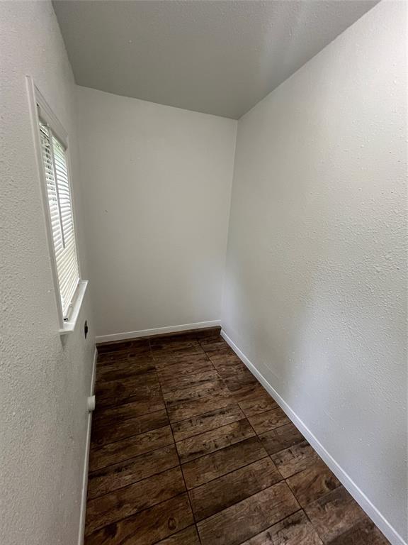 Building Photo - 8418 Grovecrest Dr