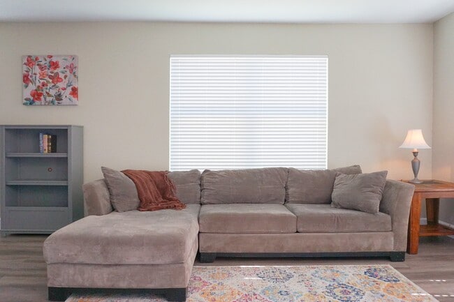 Building Photo - 3703 Market St