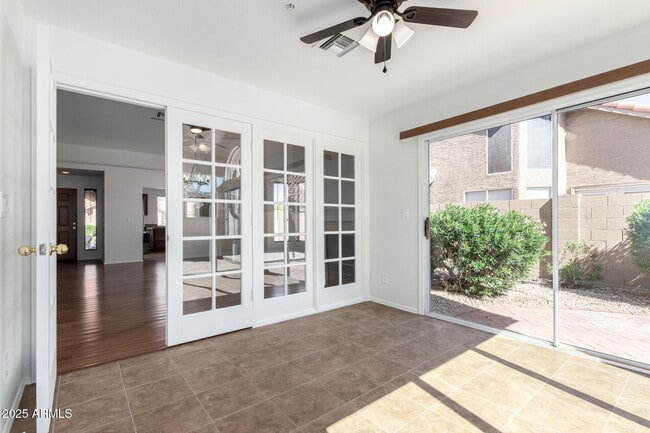 Building Photo - 9285 E Sutton Dr