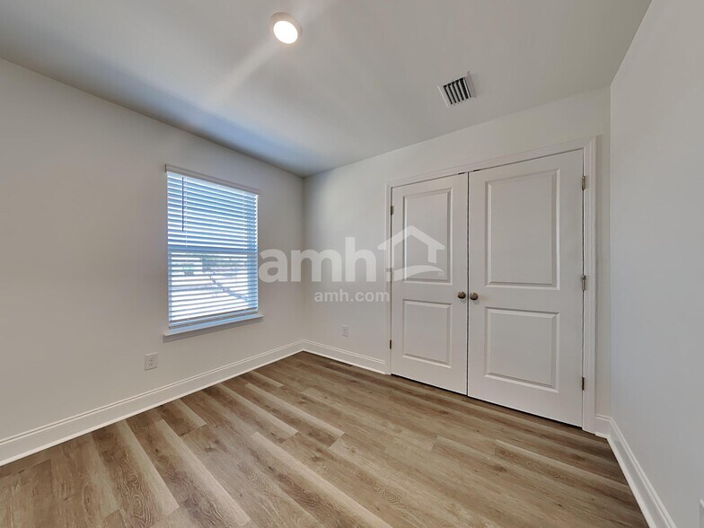 Building Photo - 168 Portside Pk Dr