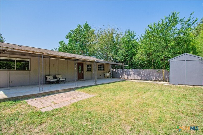 Building Photo - 2524 Berkett Dr
