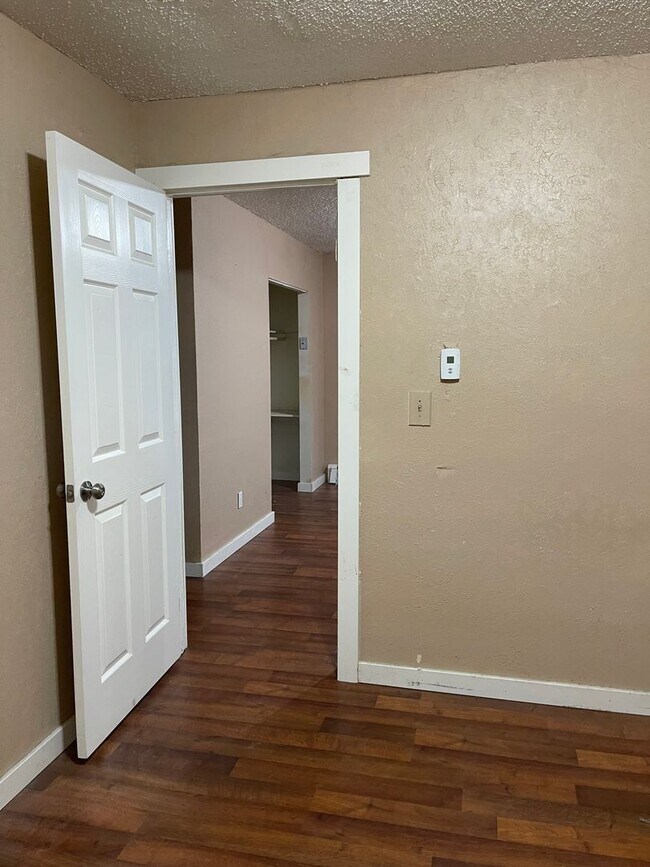 Building Photo - 2 bedroom 1 bath in Canon City